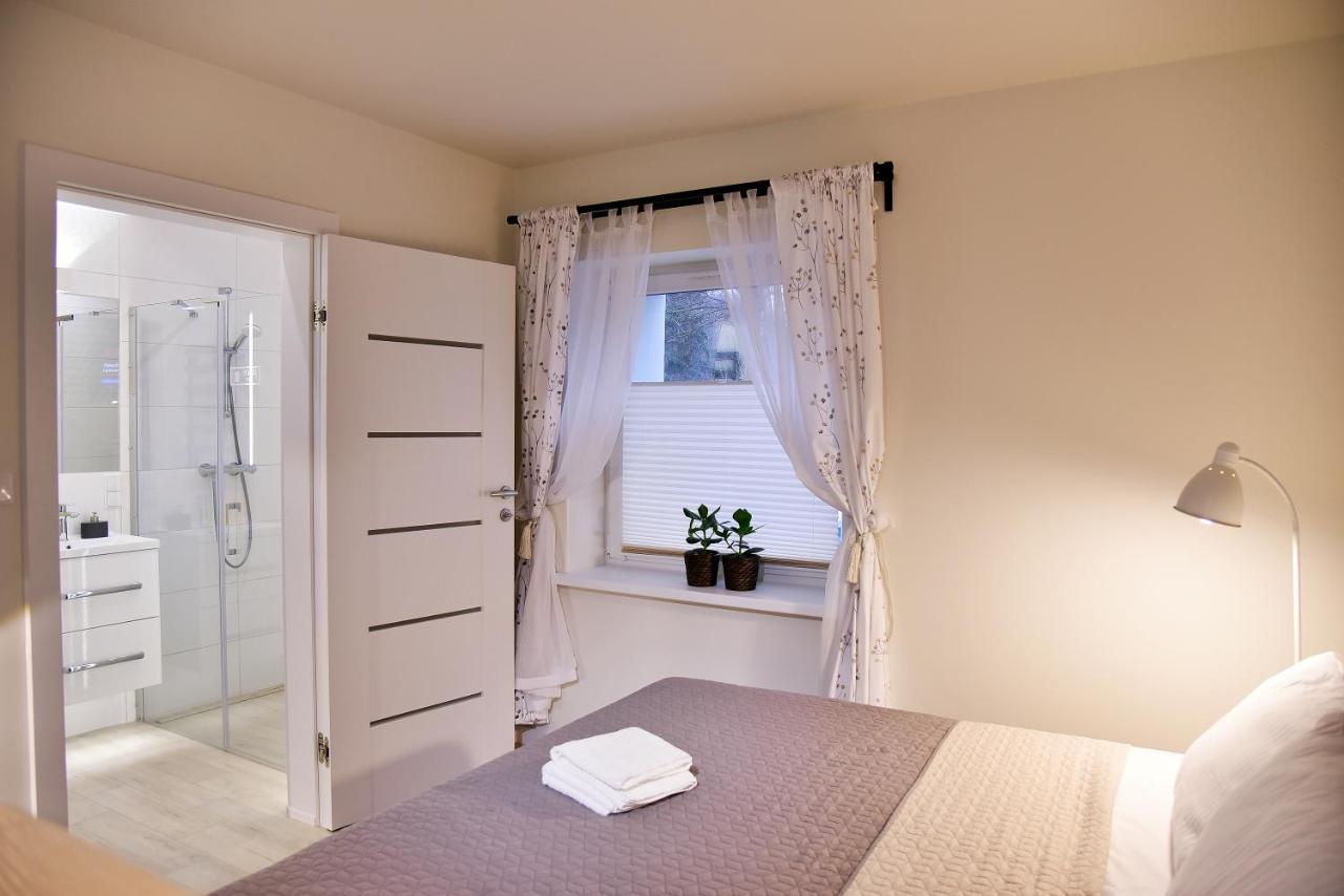 Apartamenty Sjesta River Kudowa-Zdrój Kültér fotó