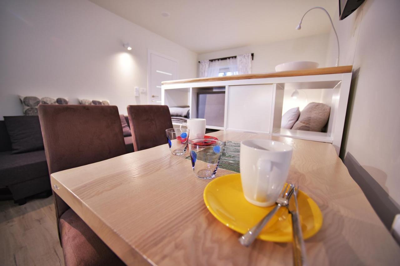 Apartamenty Sjesta River Kudowa-Zdrój Kültér fotó