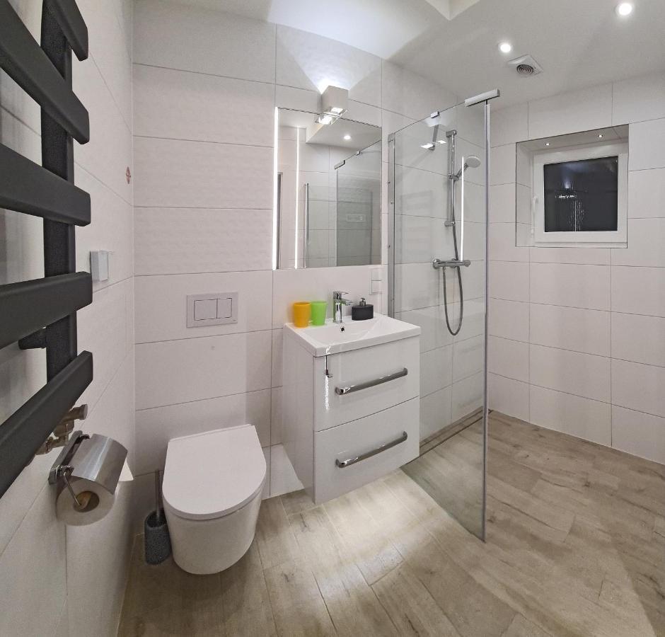 Apartamenty Sjesta River Kudowa-Zdrój Kültér fotó