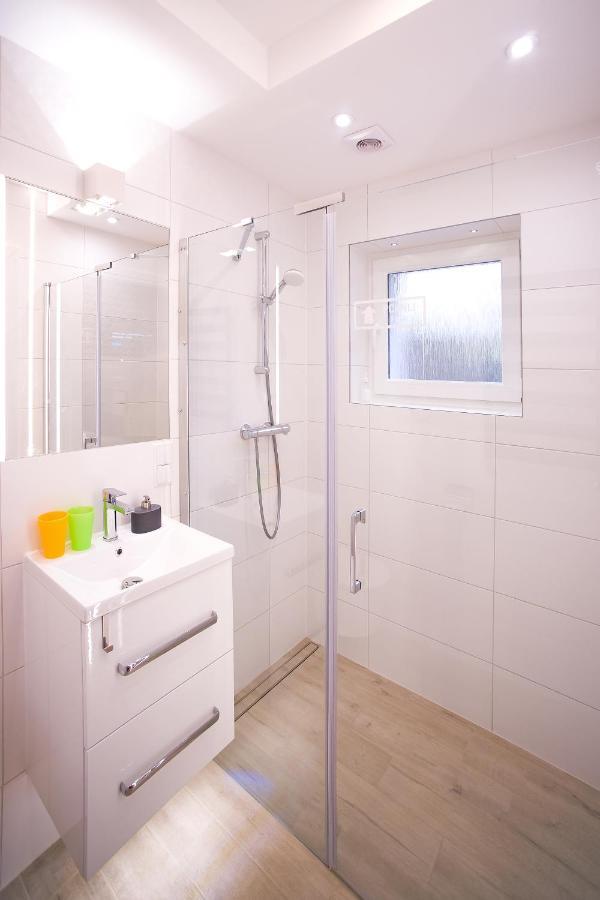 Apartamenty Sjesta River Kudowa-Zdrój Kültér fotó