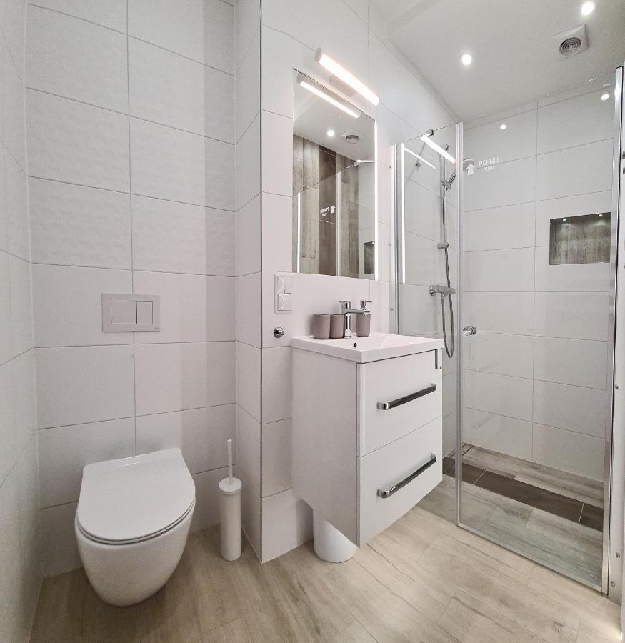 Apartamenty Sjesta River Kudowa-Zdrój Kültér fotó
